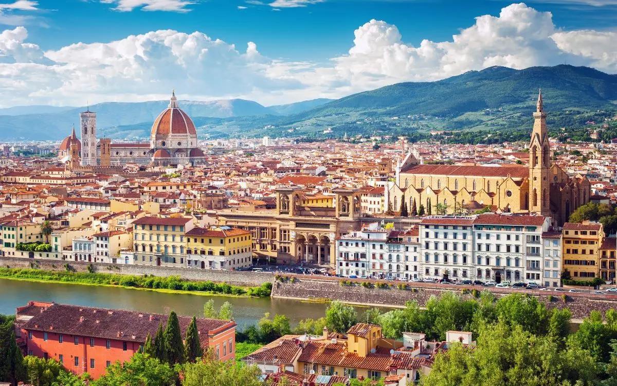 Guide for Canadians Buying Real Estate Property in Italy