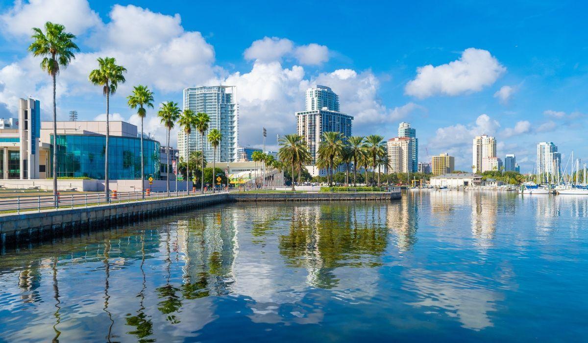 https://content.mtfxgroup.com/uploads/St_Petersburg_Florida_4e773b575e_a1b4d06b40.jpg